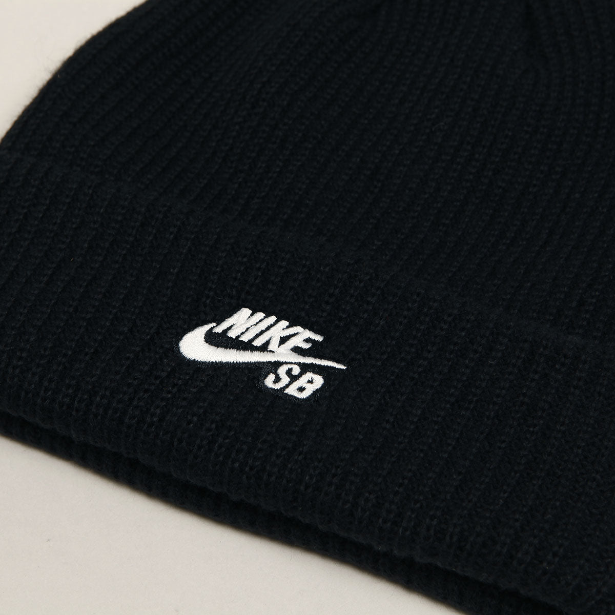 Nike SB Terra Beanie Black White