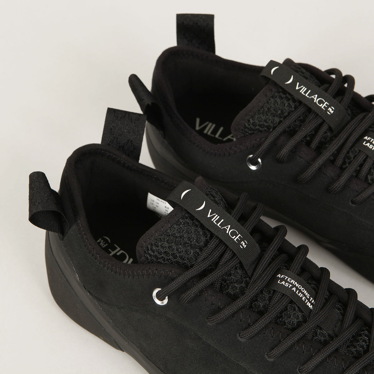 Village PM 1PM Black Black