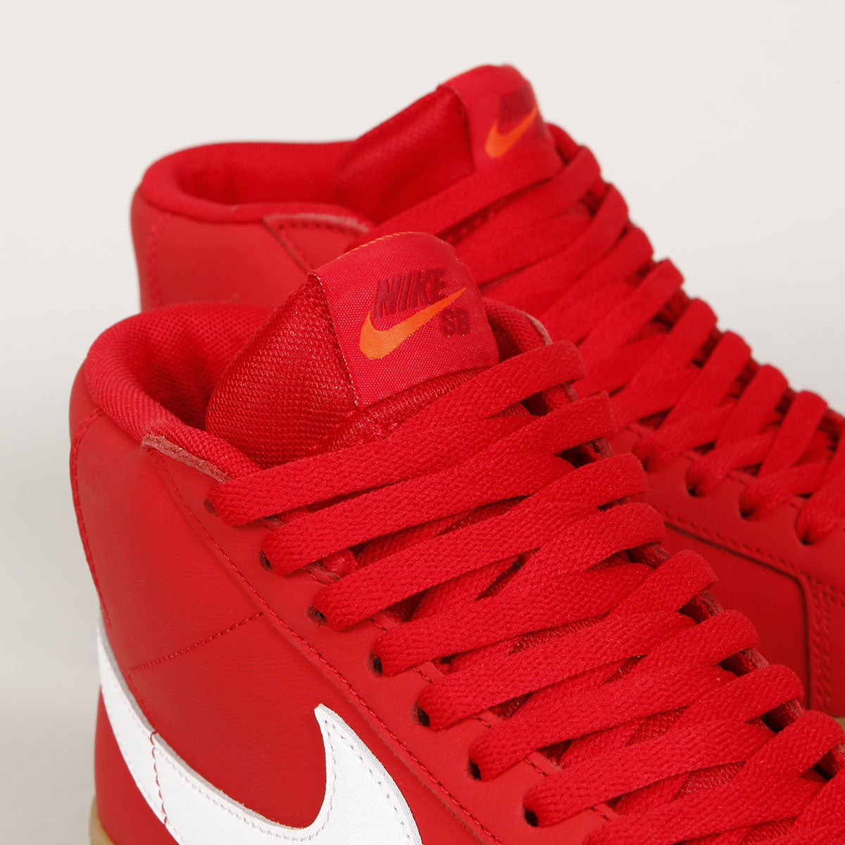 Nike SB Blazer Mid ISO University Red Gum