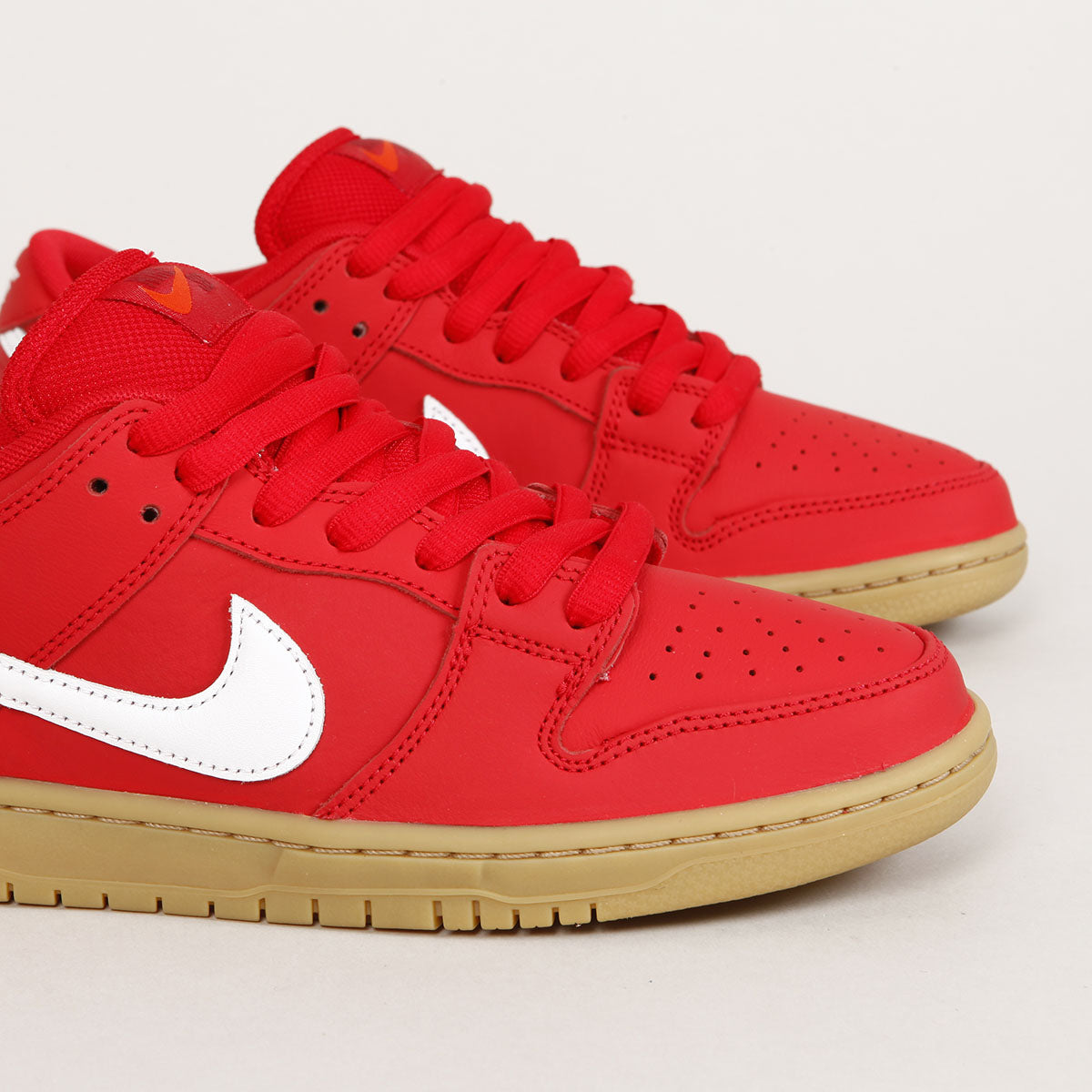 Nike SB Dunk Low Pro ISO University Red Gum