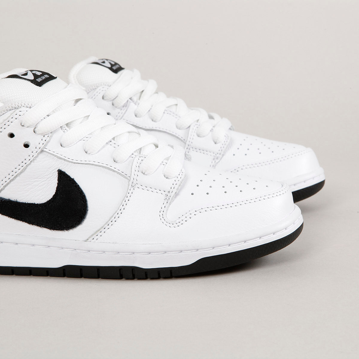 Nike SB Dunk Low Pro White Black White