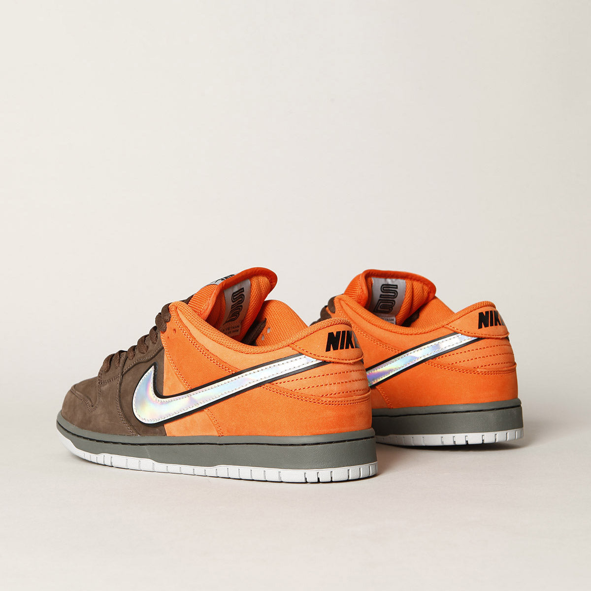 Nike SB Dunk Low Pro "Fast Pass" Orange